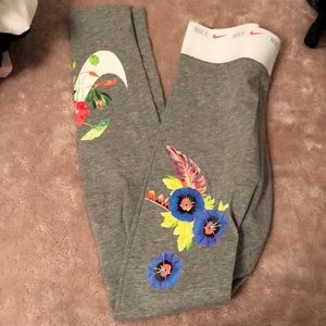 Nike flower leggings